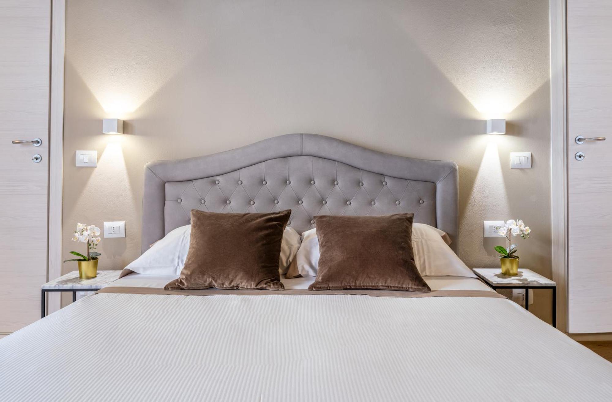 פירנצה Santa Croce Luxury Suite - Dolcevita Holiday מראה חיצוני תמונה