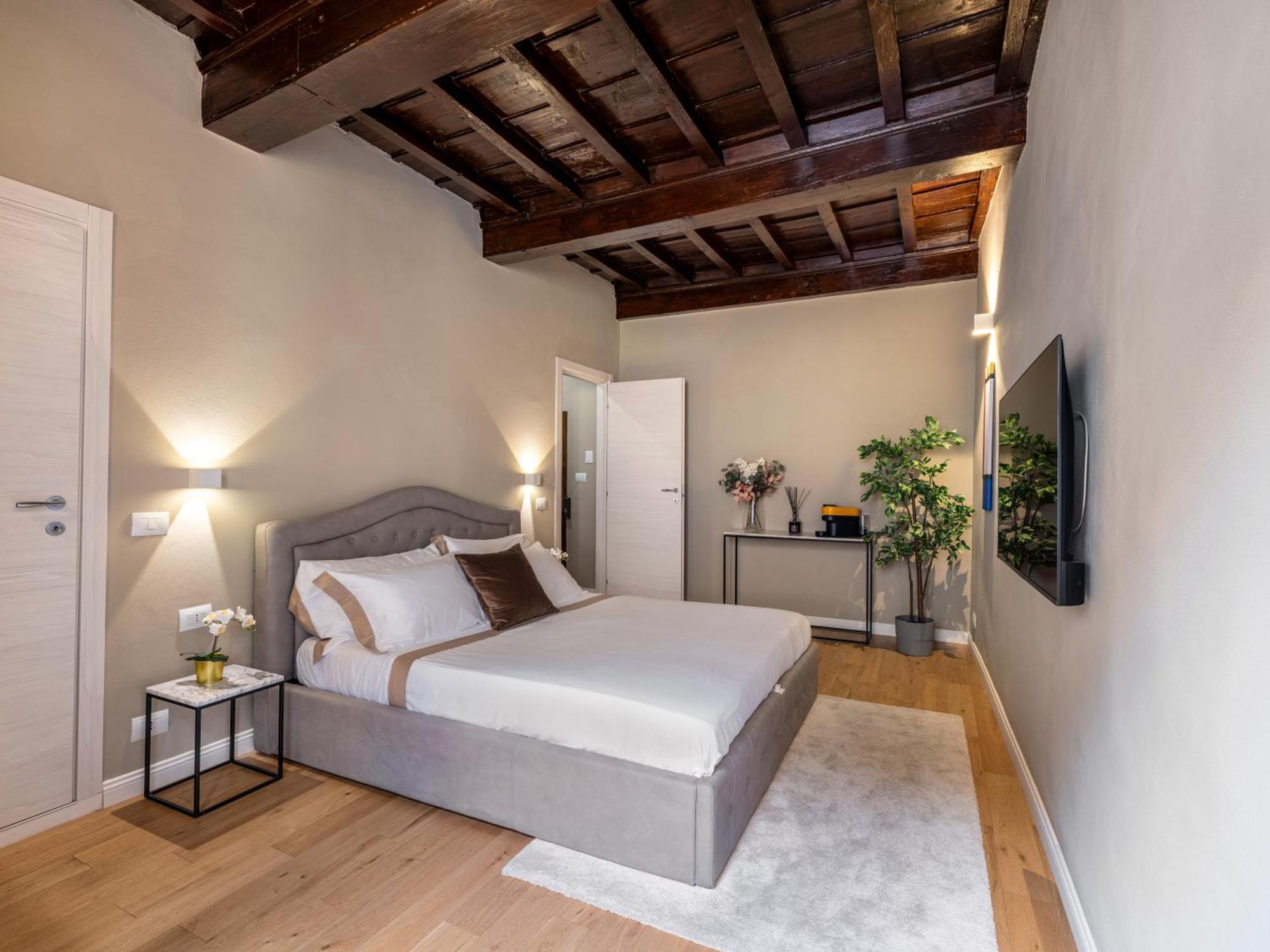 פירנצה Santa Croce Luxury Suite - Dolcevita Holiday מראה חיצוני תמונה