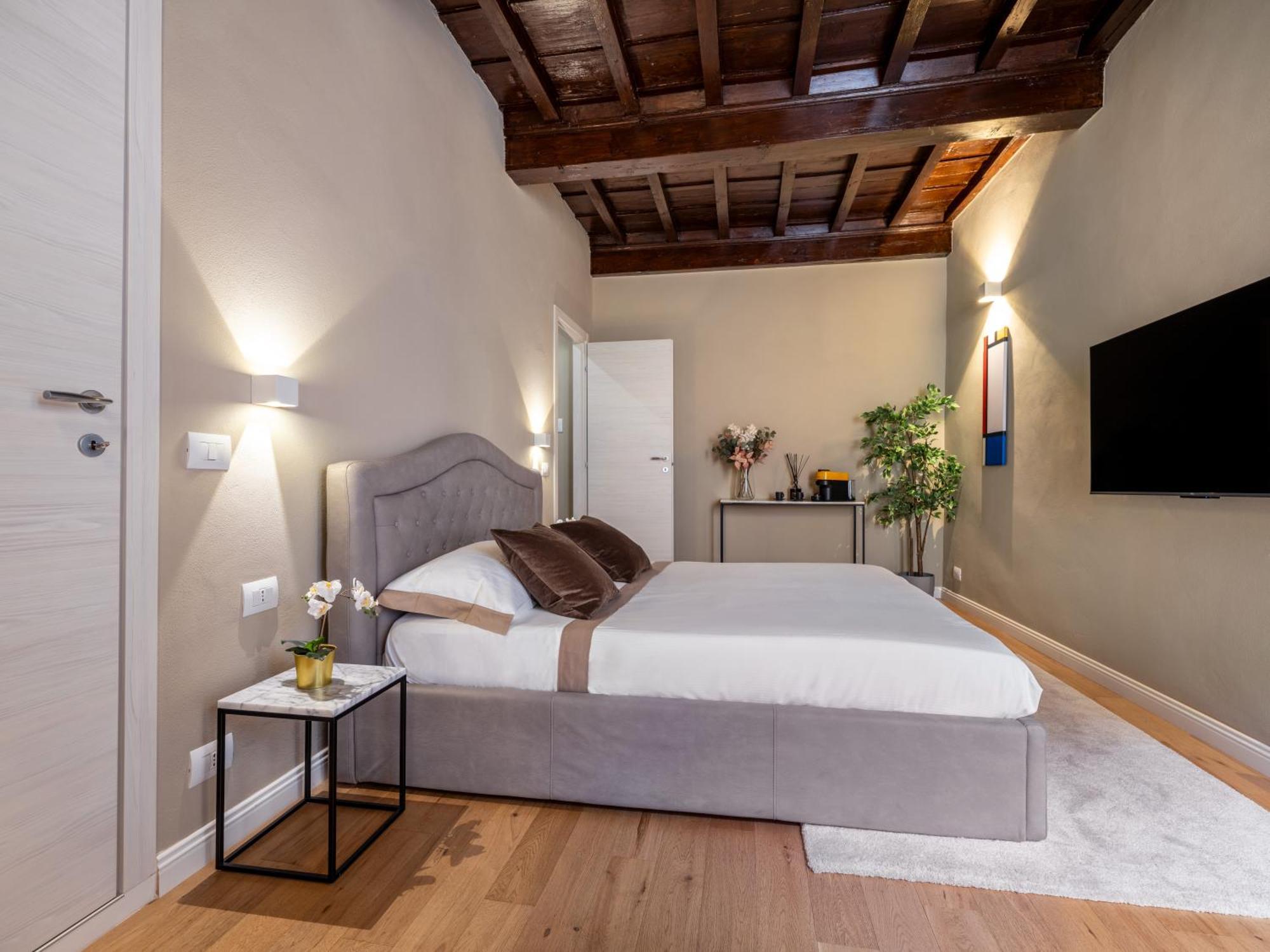 פירנצה Santa Croce Luxury Suite - Dolcevita Holiday מראה חיצוני תמונה